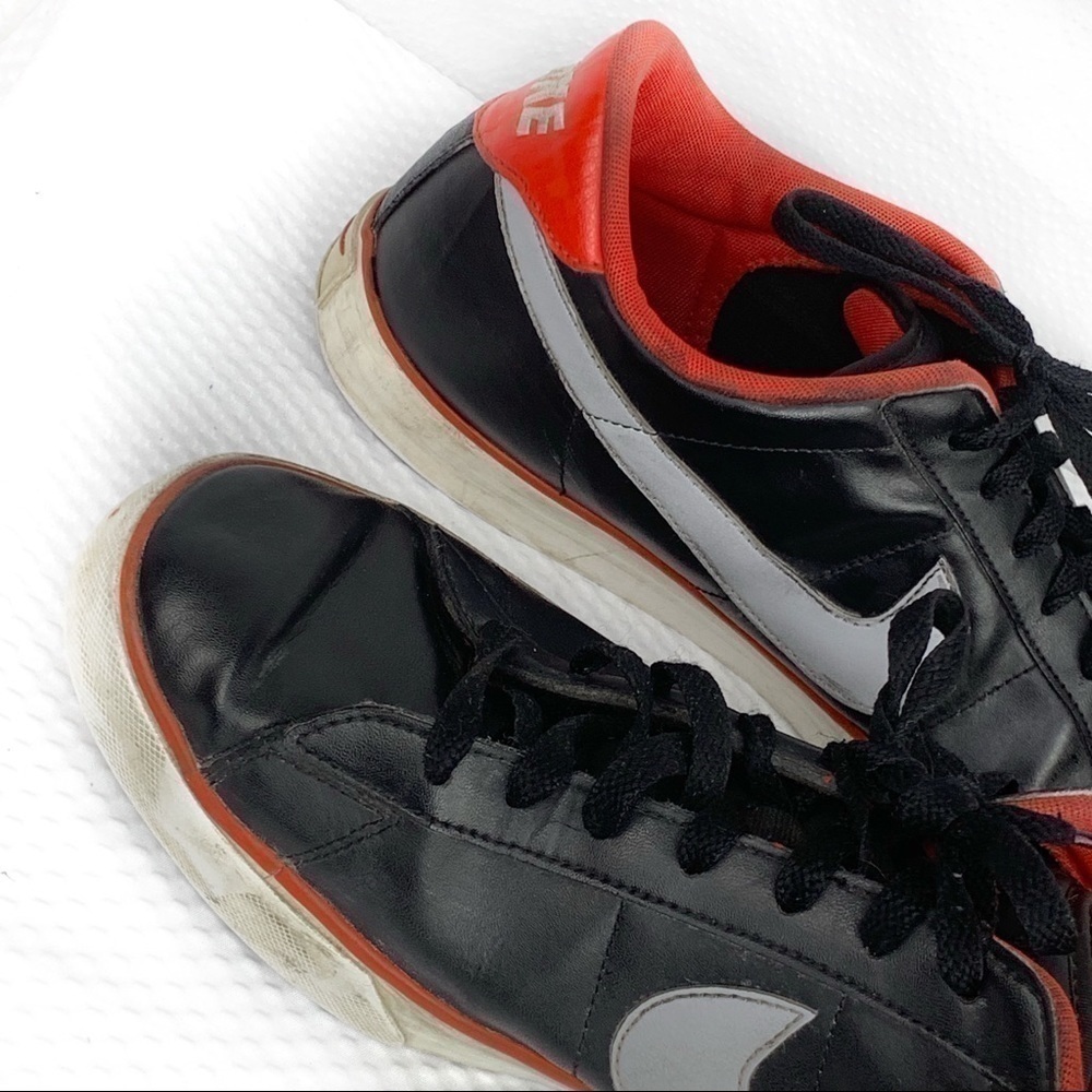 NIKE Shoes-Fair Condition Leather Upper Red/Black - Picture 7 of 8